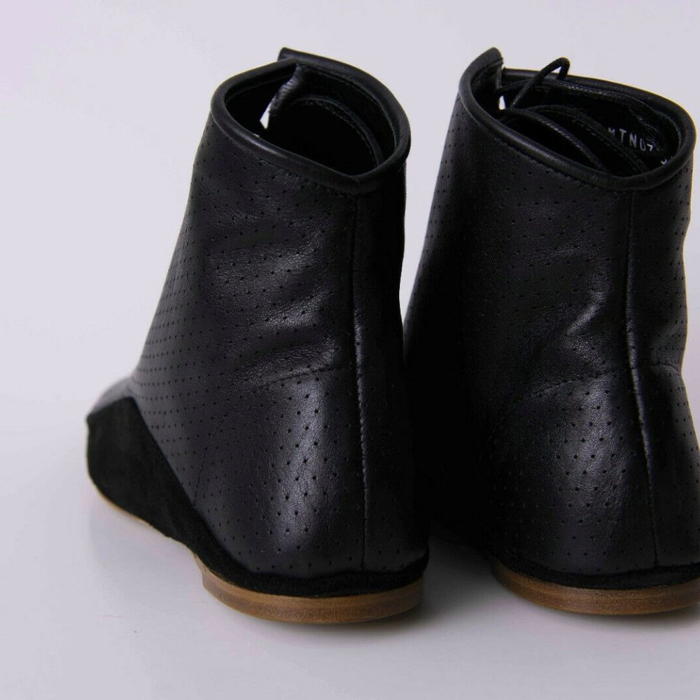 NWT Paul Smith Womens Black Leather Boots made in Italy - Picture 6 of 6